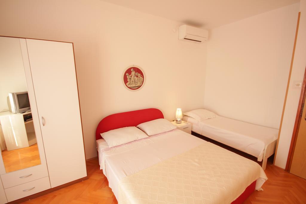 Villa Brajkovic Vodice Kamer foto