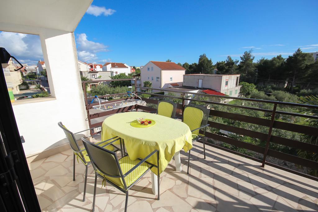 Villa Brajkovic Vodice Kamer foto